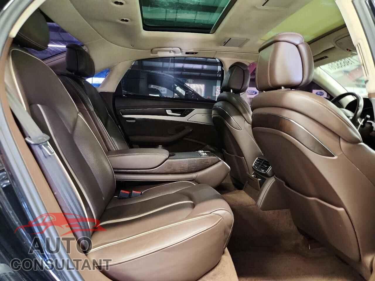 AUDI A8 2016 - WAU43AFD7GN005540