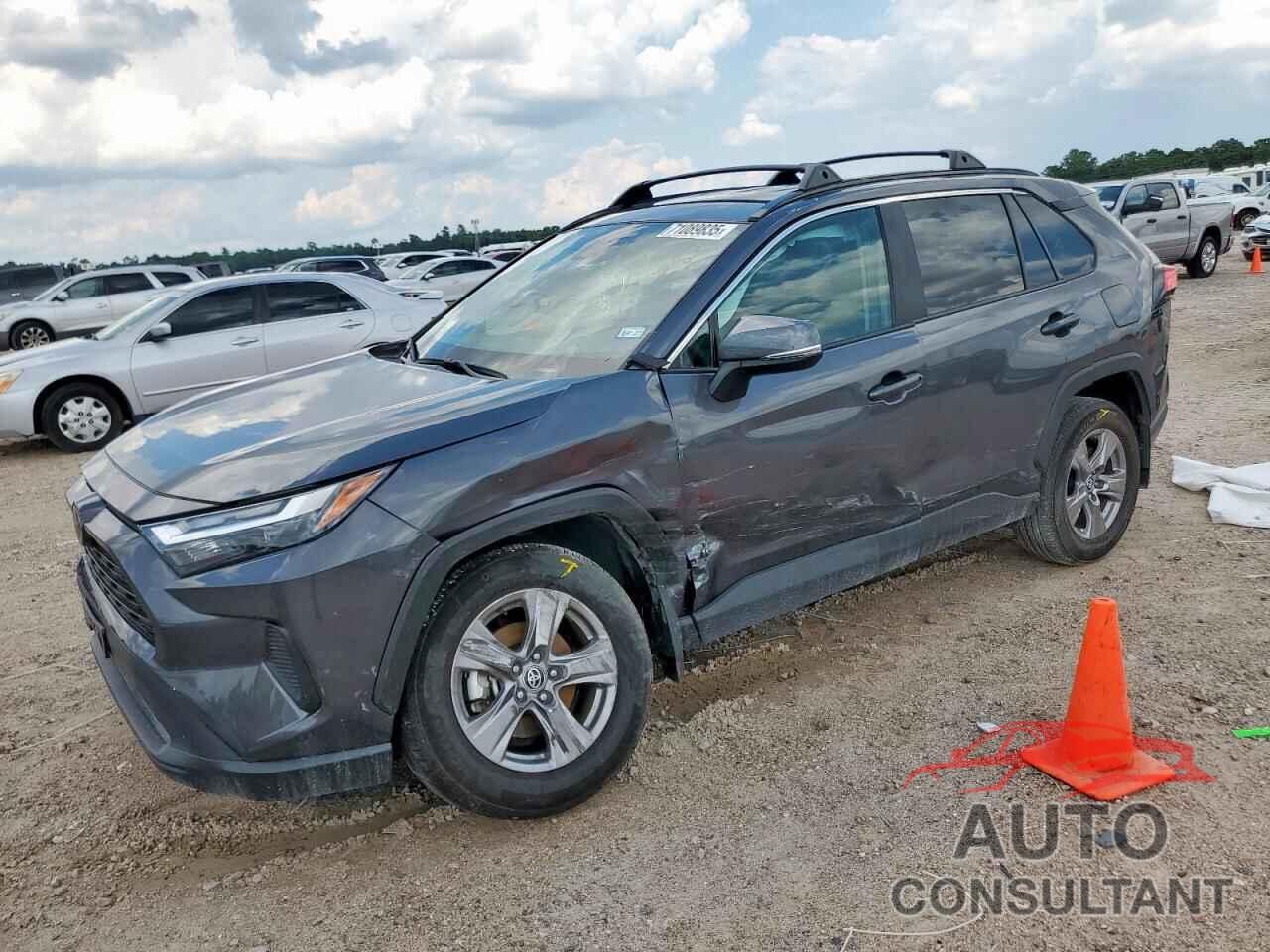 TOYOTA RAV4 2023 - 2T3P1RFV0PW402013