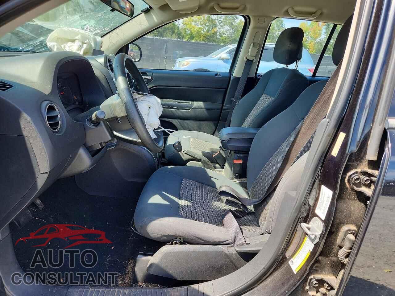 JEEP COMPASS 2010 - 1J4NT4FBXAD553725