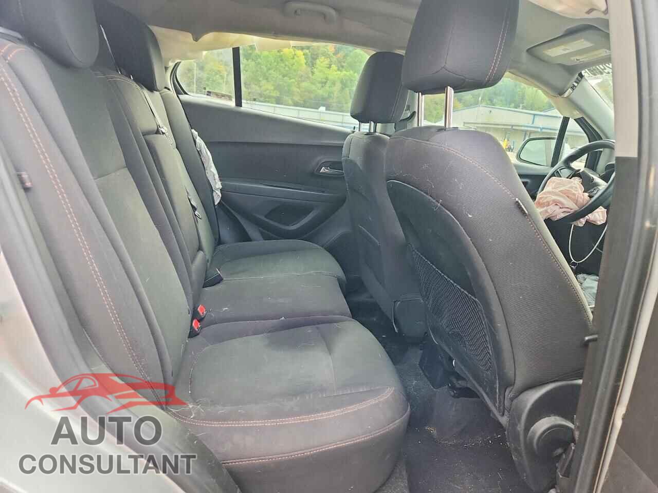 CHEVROLET TRAX 2017 - 3GNCJNSB3HL284025