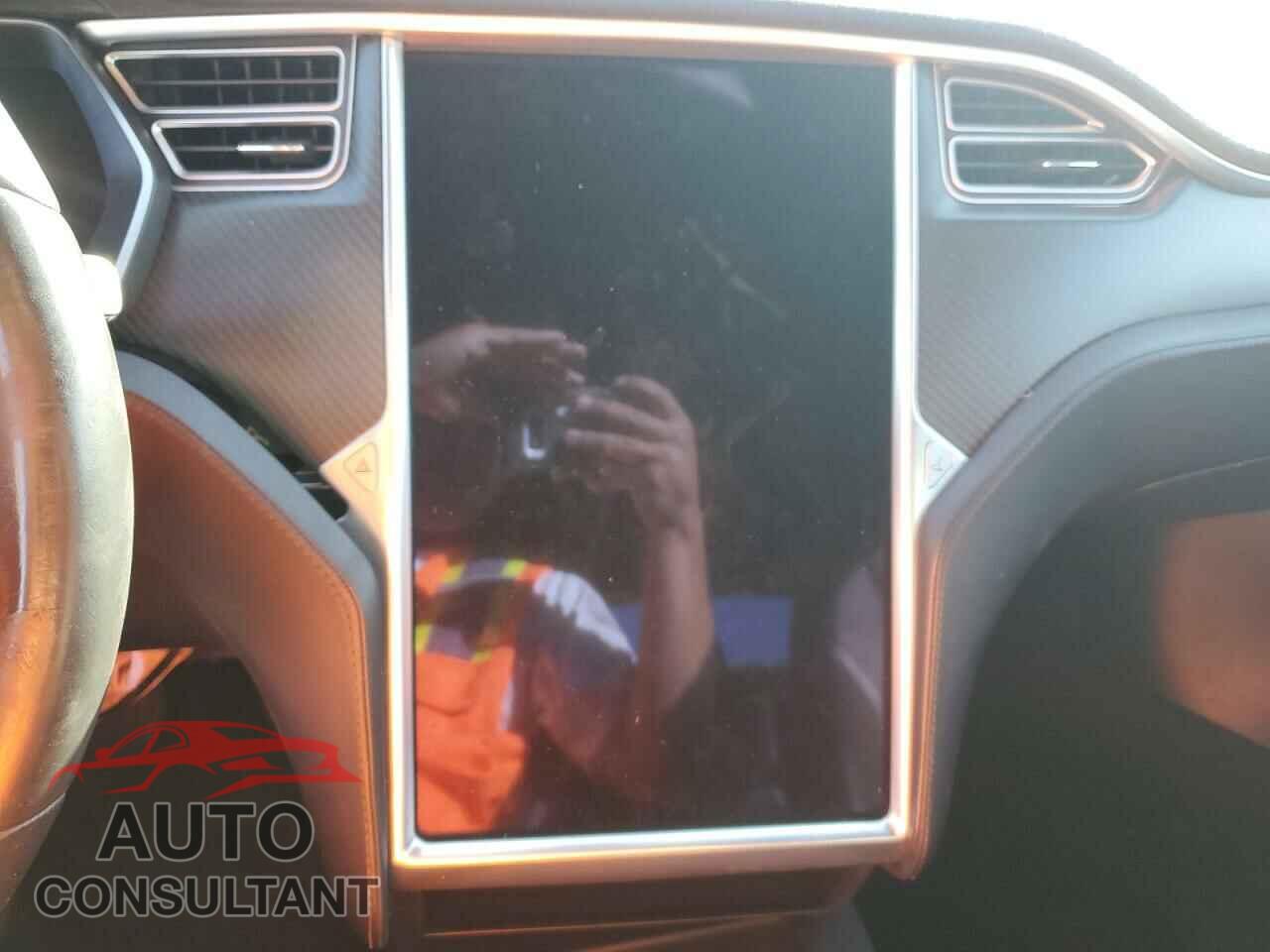 TESLA MODEL S 2016 - 5YJSA1E20GF171347