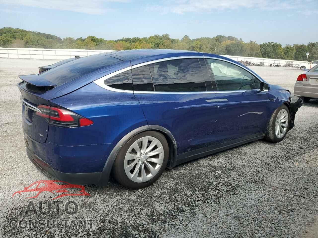 TESLA MODEL X 2017 - 5YJXCBE21HF040175
