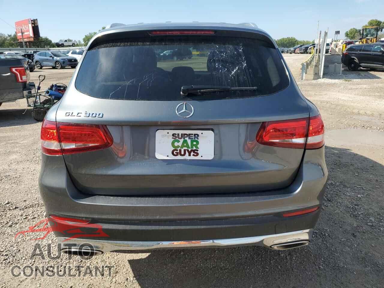 MERCEDES-BENZ GLC-CLASS 2017 - WDC0G4JB2HF147409