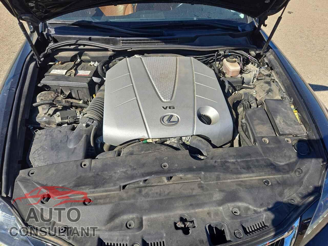LEXUS IS 2014 - JTHFE2C20E2510329