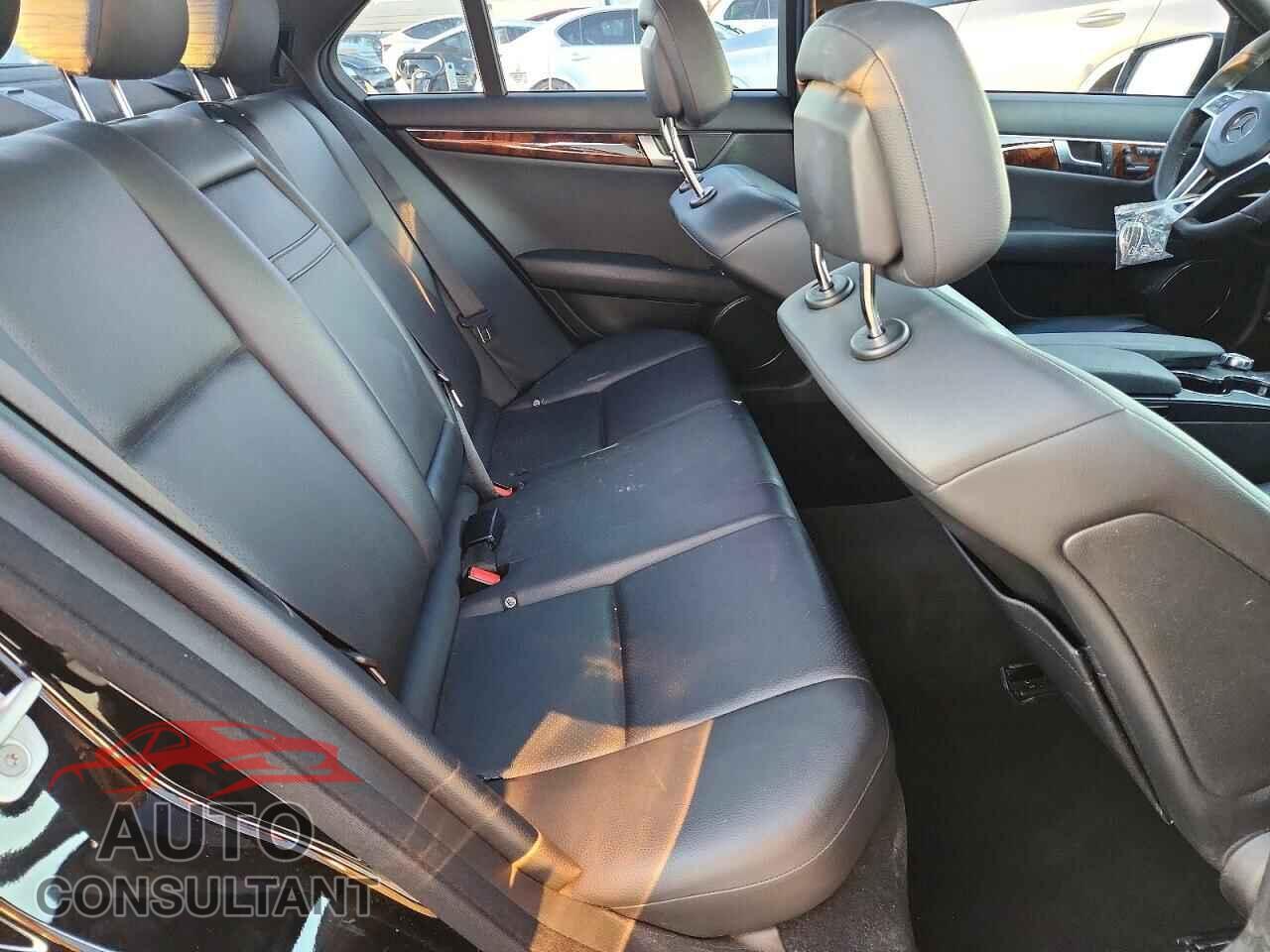 MERCEDES-BENZ C-CLASS 2012 - WDDGF8BB2CR202015