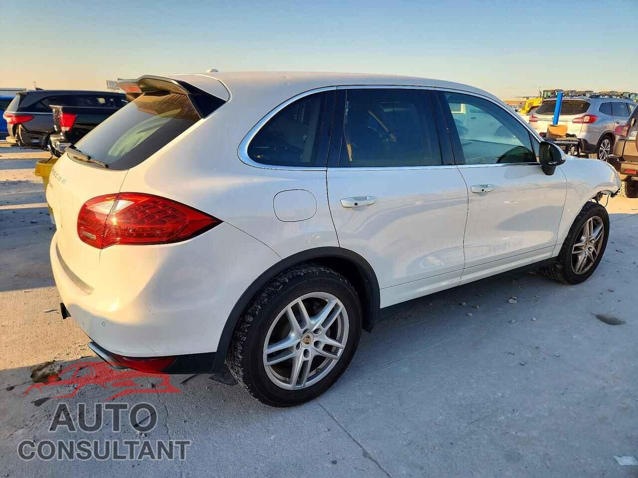 PORSCHE CAYENNE 2014 - WP1AA2A25ELA01310