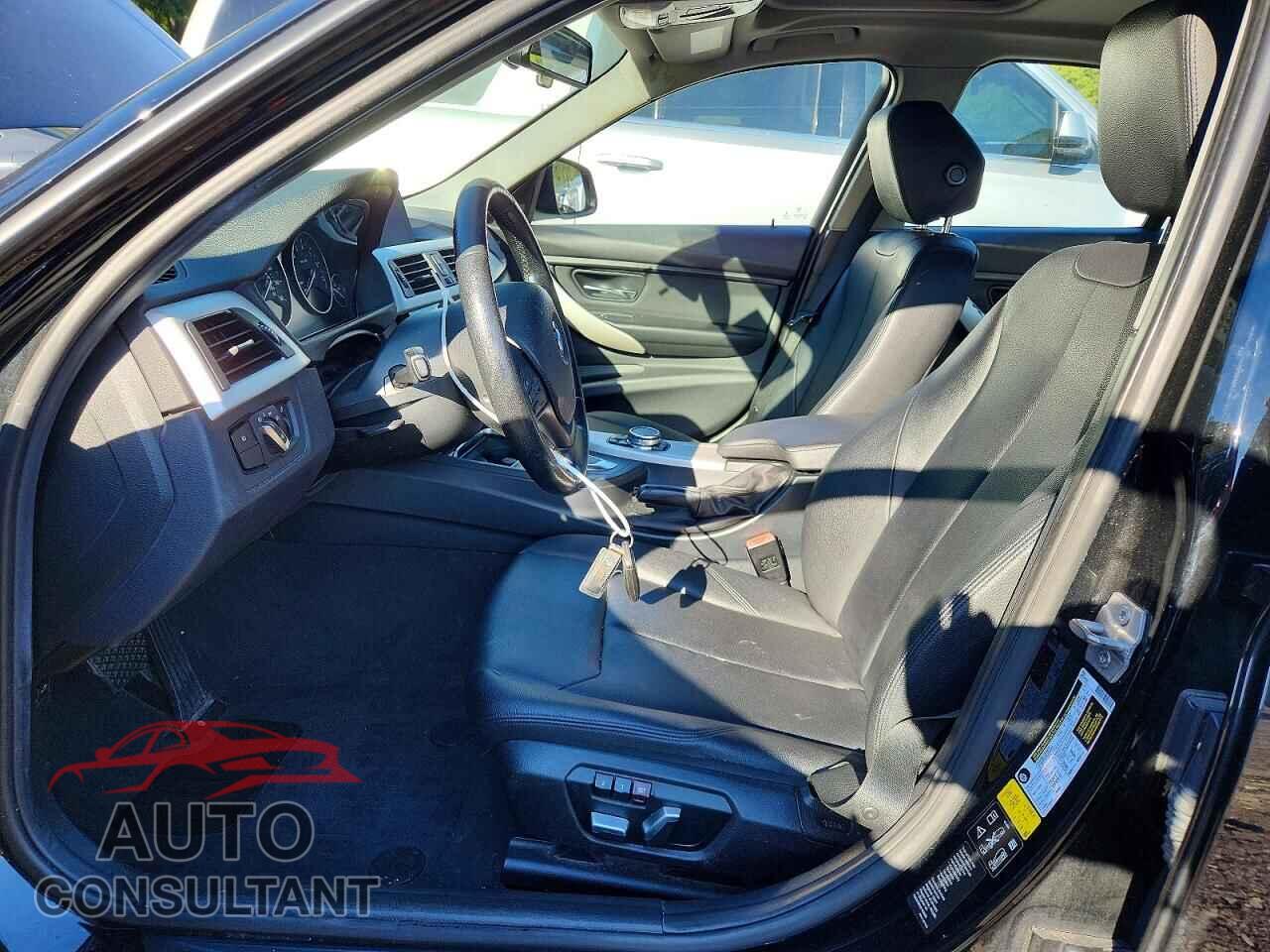 BMW 3 SERIES 2016 - WBA8E5G59GNU20076
