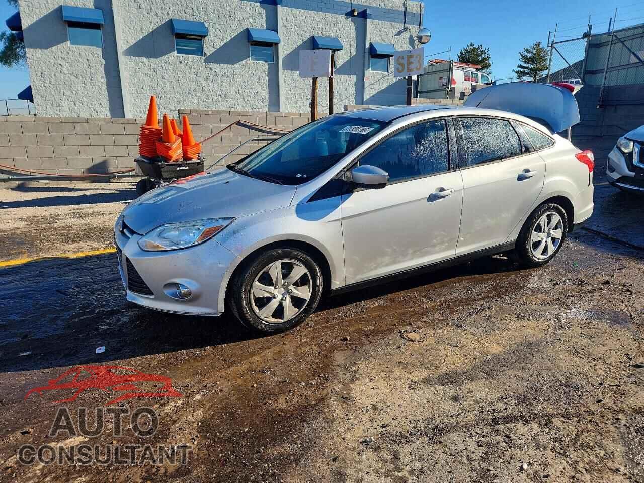 FORD FOCUS 2012 - 1FAHP3F26CL313555