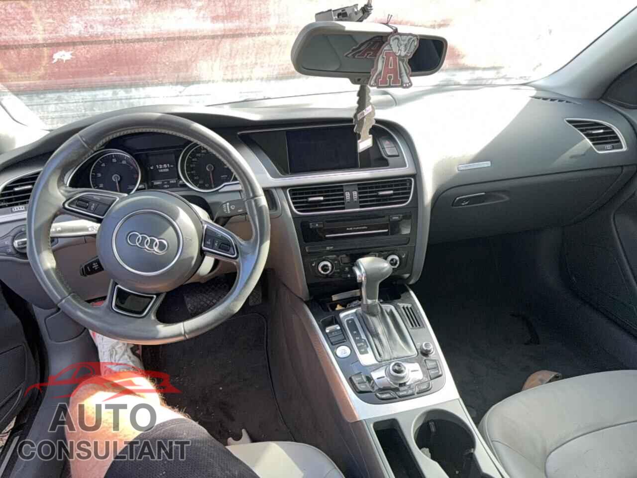 AUDI A5 2013 - WAULFAFR9DA048651