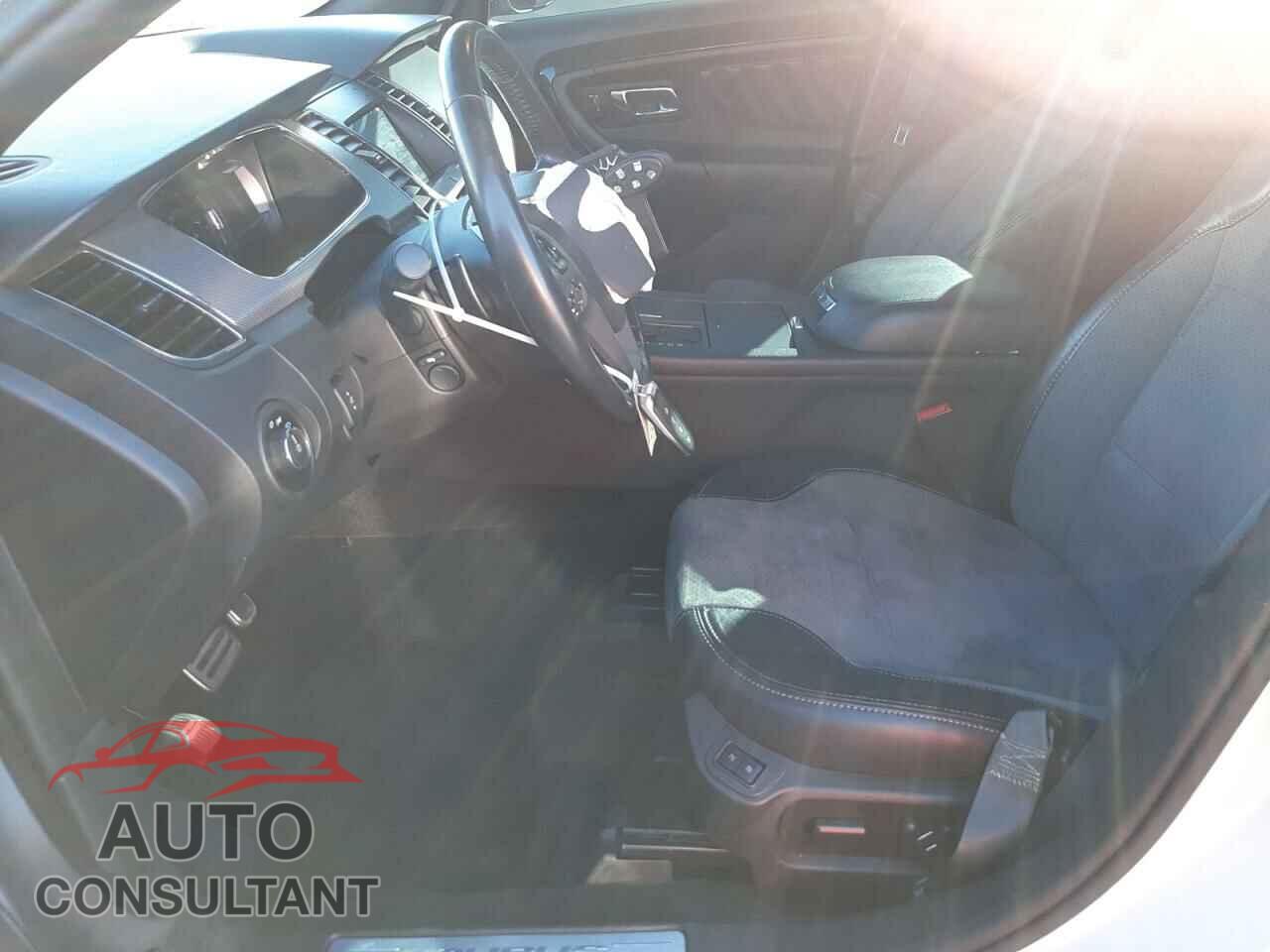 FORD TAURUS 2016 - 1FAHP2KT2GG112355