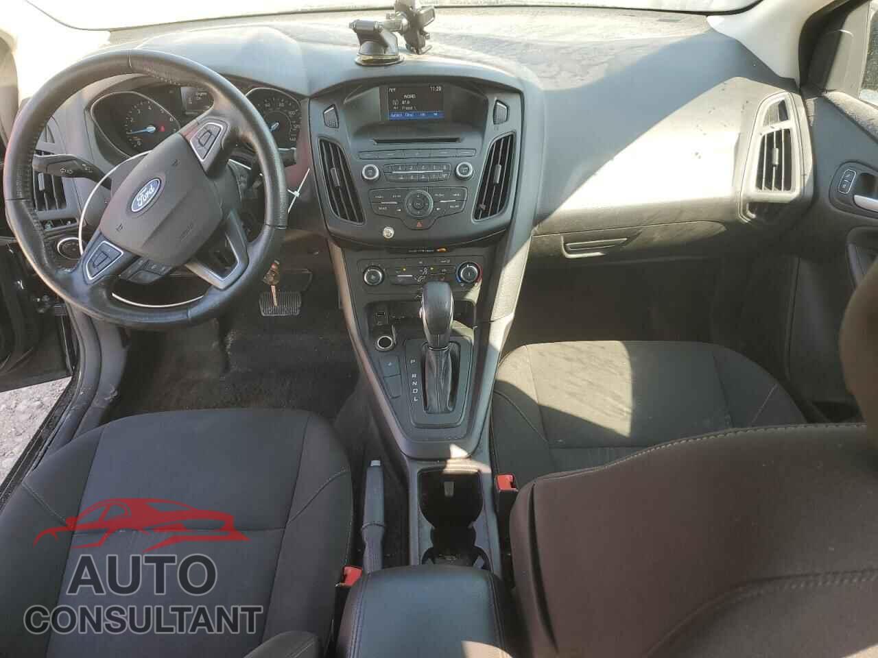 FORD FOCUS 2017 - 1FADP3F2XHL244178