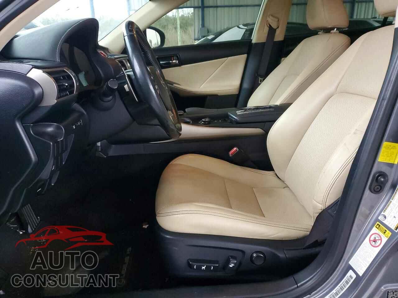 LEXUS IS 2014 - JTHCF1D28E5004528