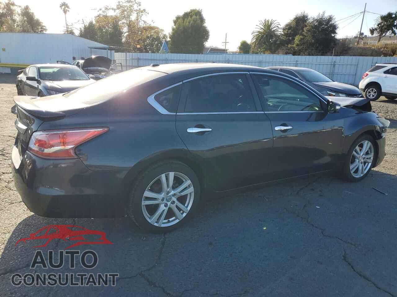 NISSAN ALTIMA 2013 - 1N4BL3AP9DN482639