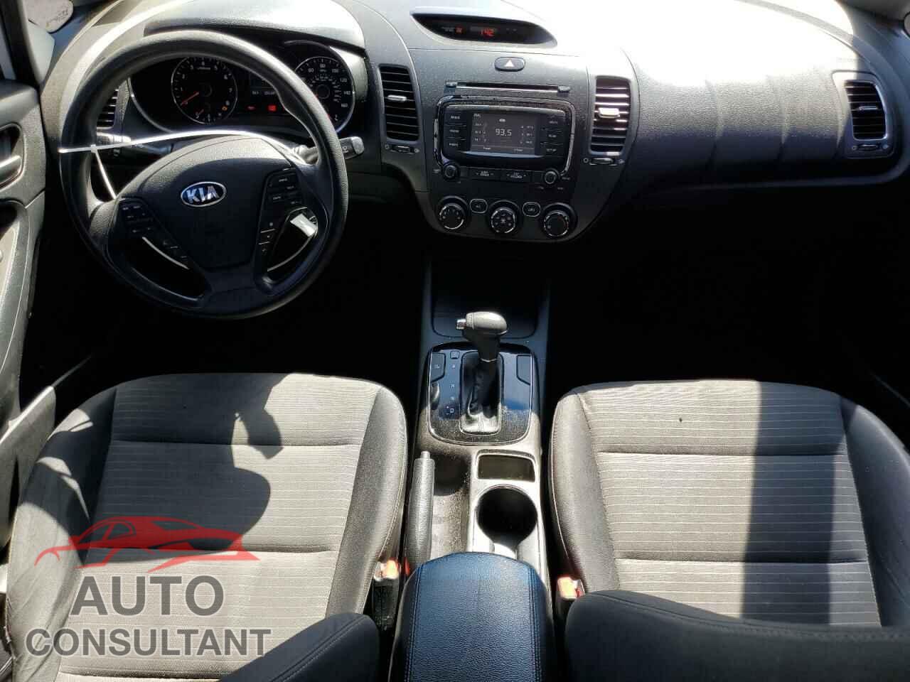 KIA FORTE 2017 - 3KPFL4A79HE020433