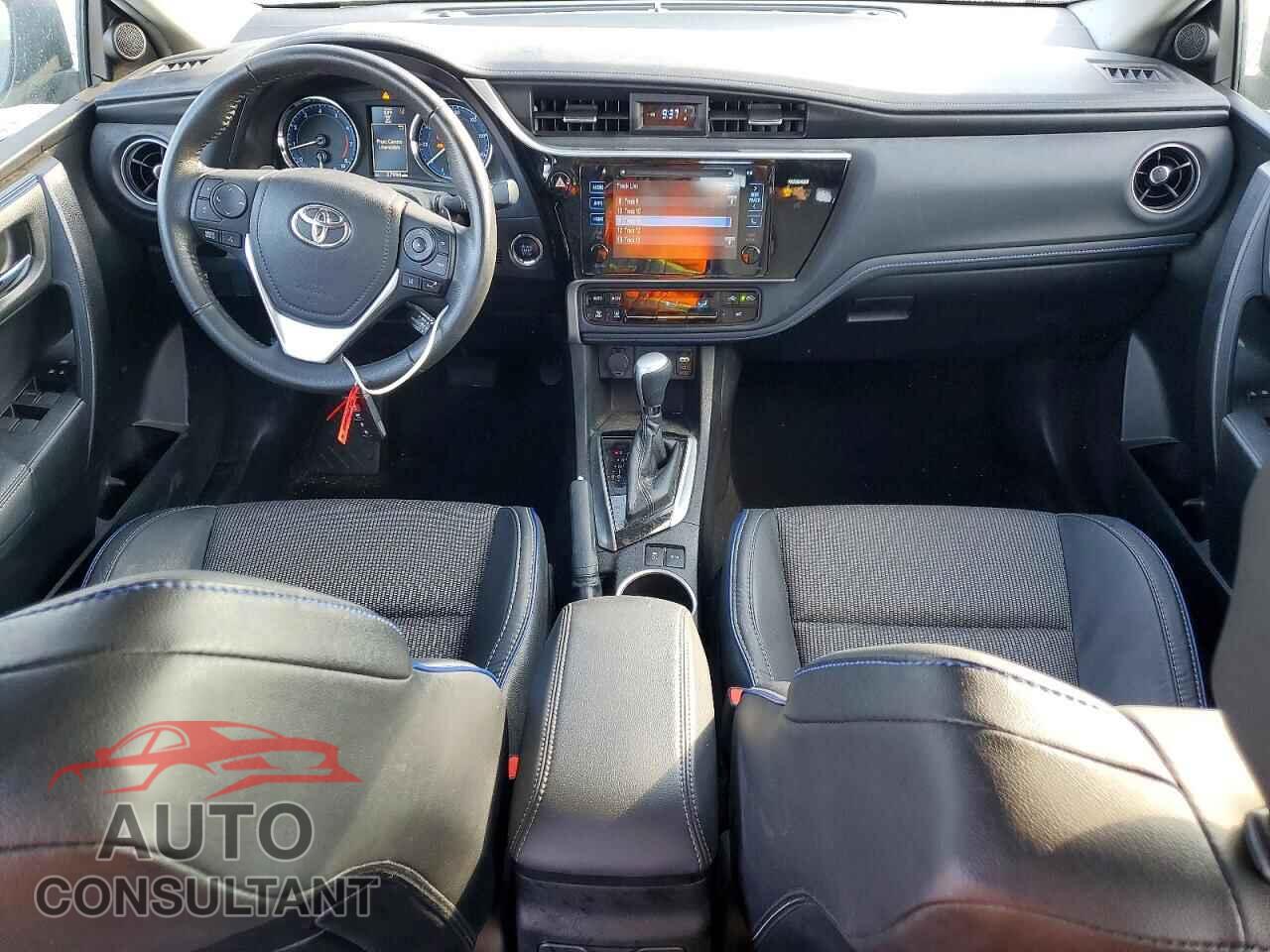 TOYOTA COROLLA 2017 - 5YFBURHE2HP657465