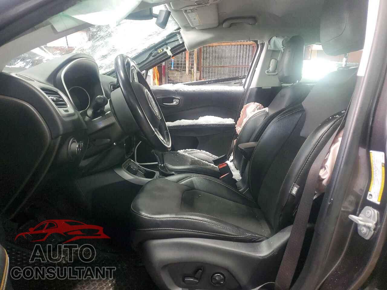 JEEP COMPASS 2020 - 3C4NJDBB5LT196937