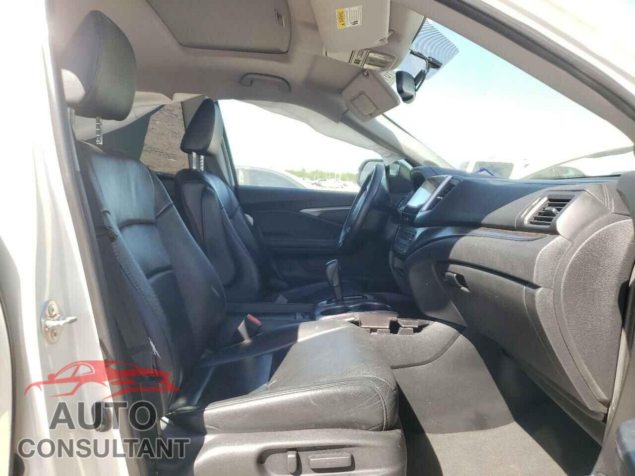 HONDA PILOT 2017 - 5FNYF6H72HB102631
