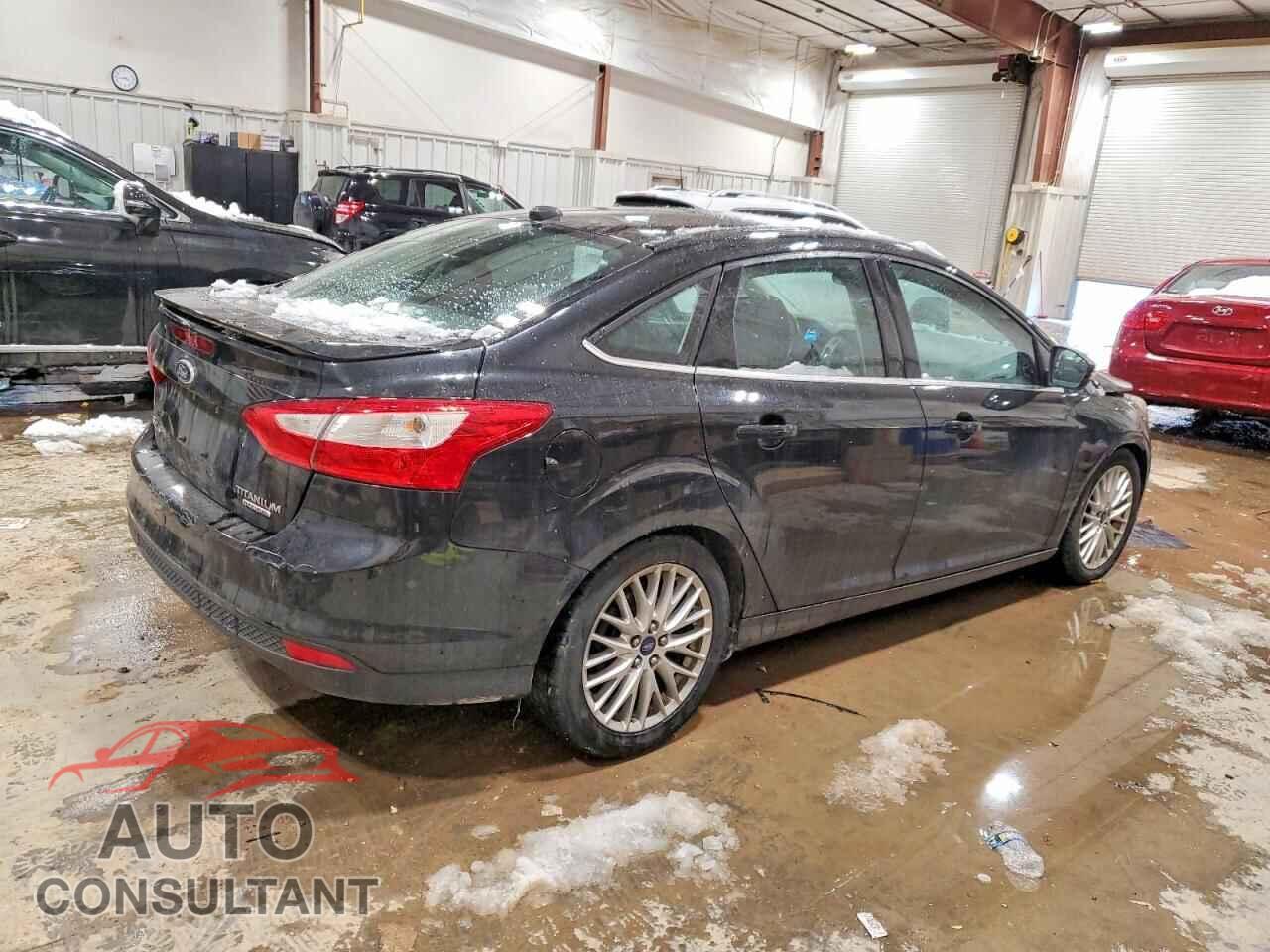 FORD FOCUS 2014 - 1FADP3J2XEL197849