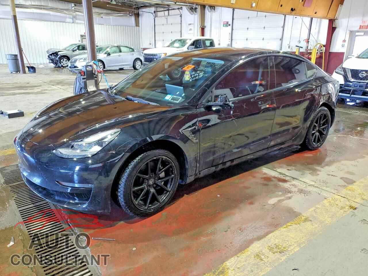 TESLA MODEL 3 2022 - 5YJ3E1EA4NF185779