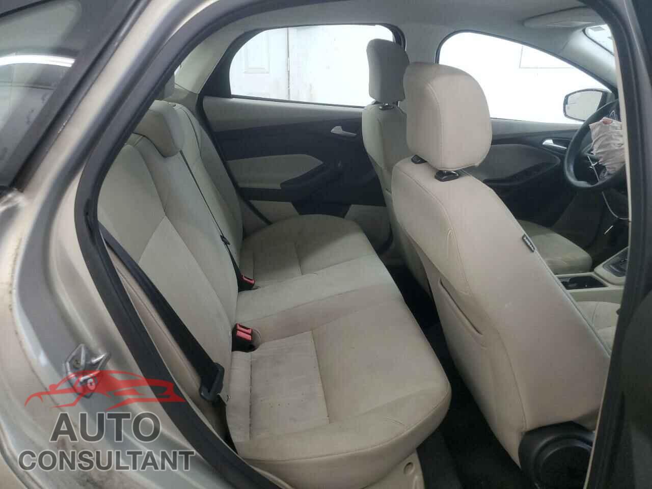 FORD FOCUS 2016 - 1FADP3F2XGL355148