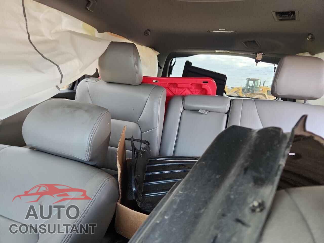 HONDA PILOT 2015 - 5FNYF3H35FB005108