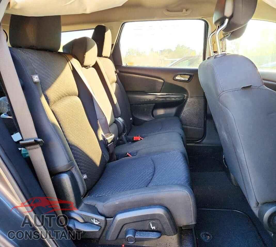 DODGE JOURNEY 2018 - 3C4PDCAB2JT520905