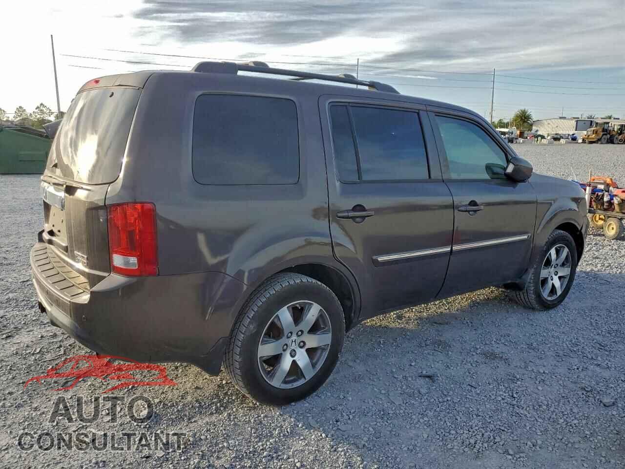 HONDA PILOT 2013 - 5FNYF4H91DB030515