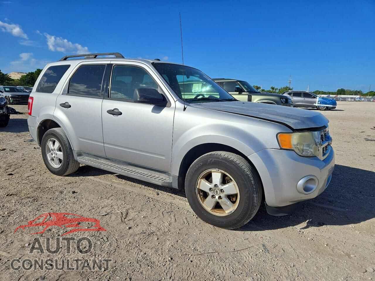 FORD ESCAPE 2010 - 1FMCU0DG8AKB43806