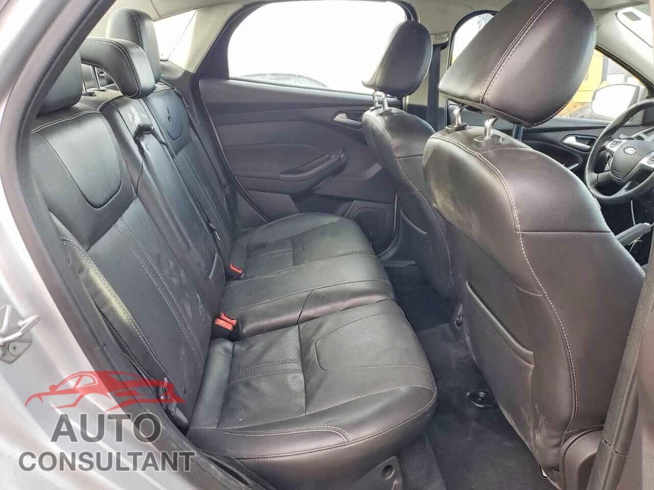 FORD FOCUS 2014 - 1FADP3J28EL219573