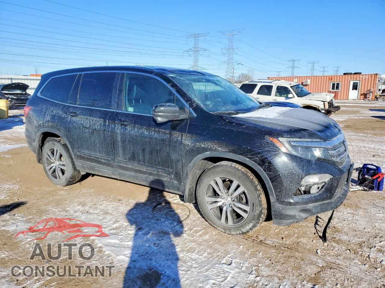 HONDA PILOT 2017 - 5FNYF6H84HB075215