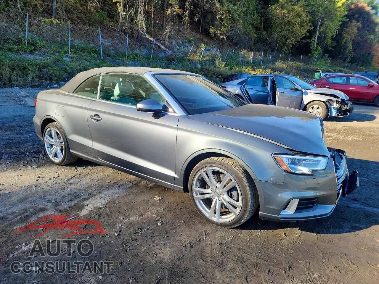 AUDI A3 2018 - WAU78LFF7J1009582