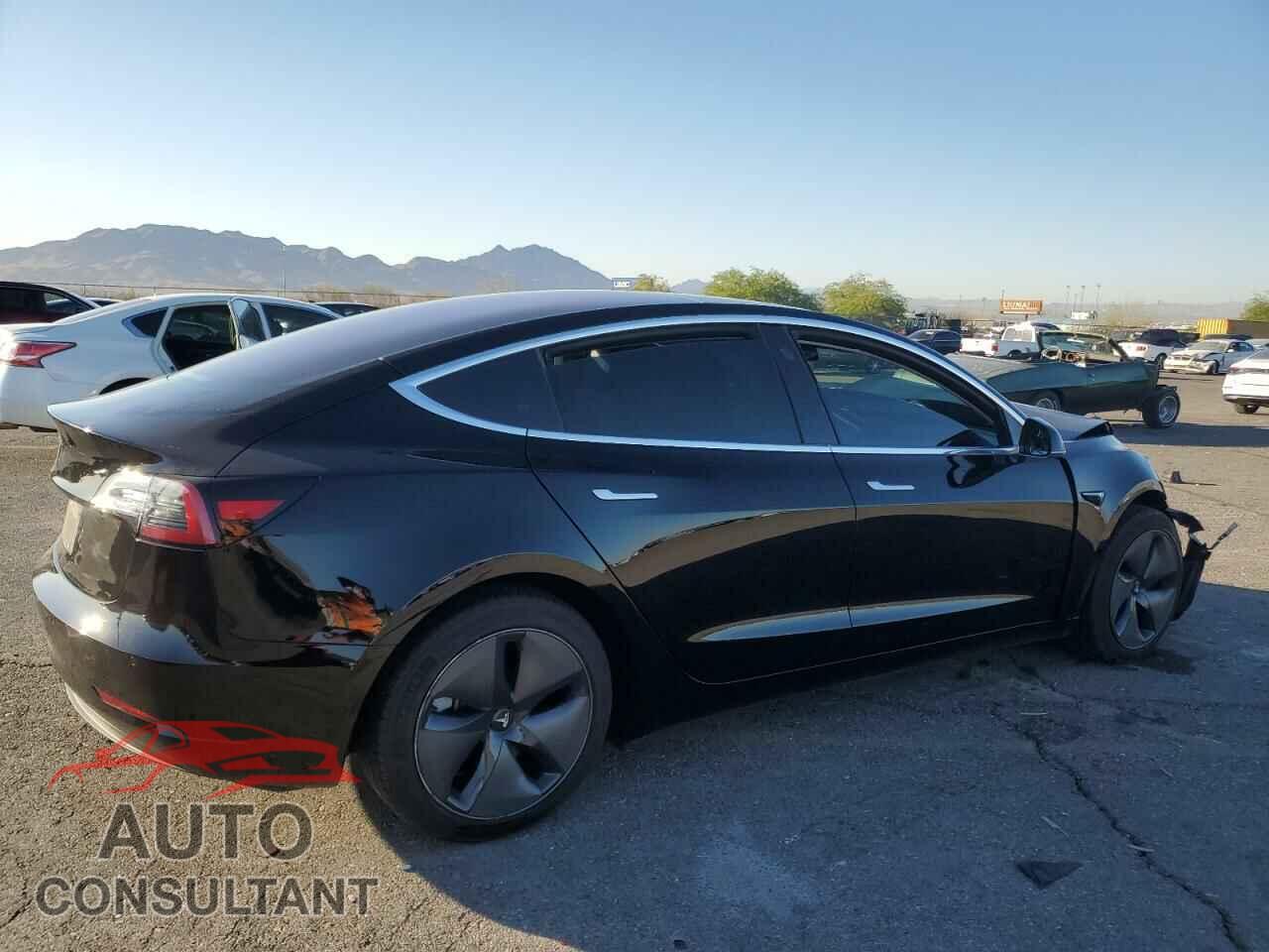 TESLA MODEL 3 2018 - 5YJ3E1EA0JF039809