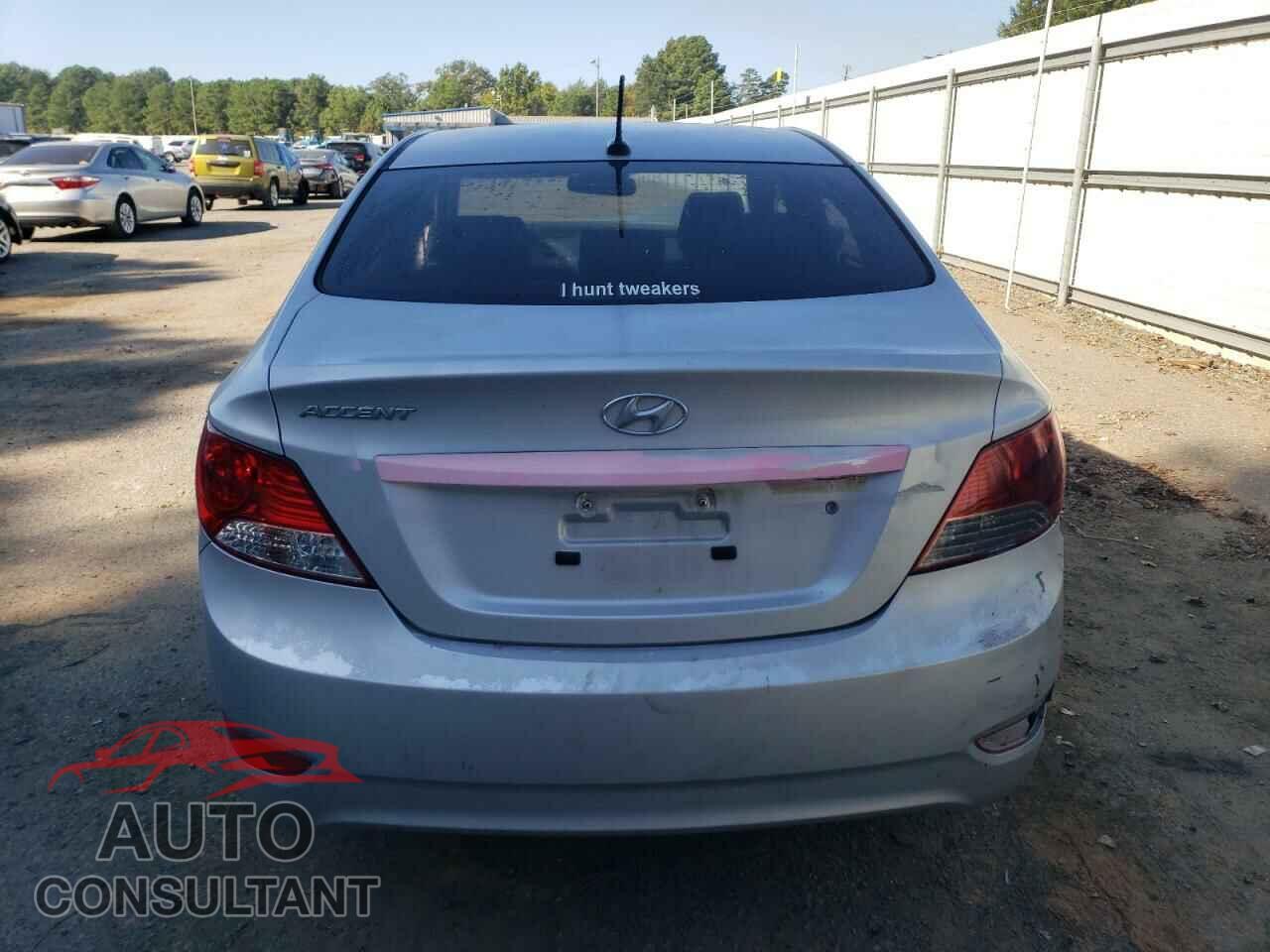 HYUNDAI ACCENT 2012 - KMHCU4AE3CU247122