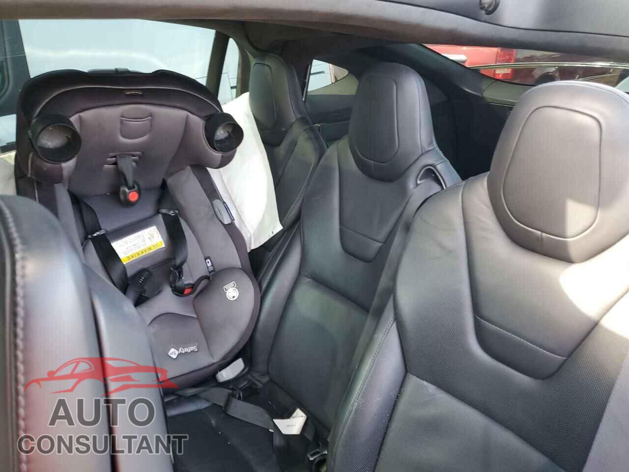 TESLA MODEL X 2016 - 5YJXCAE22GF017593