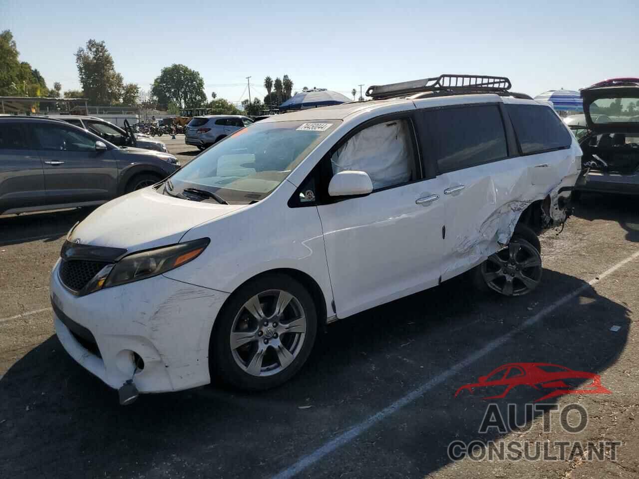 TOYOTA SIENNA 2017 - 5TDXZ3DC9HS849823