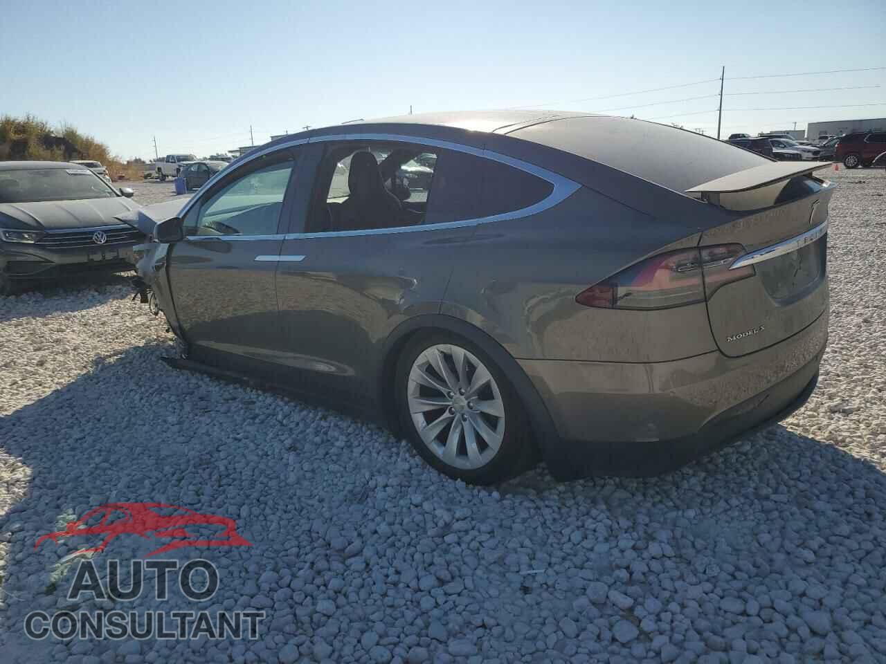 TESLA MODEL X 2016 - 5YJXCDE24GF026328