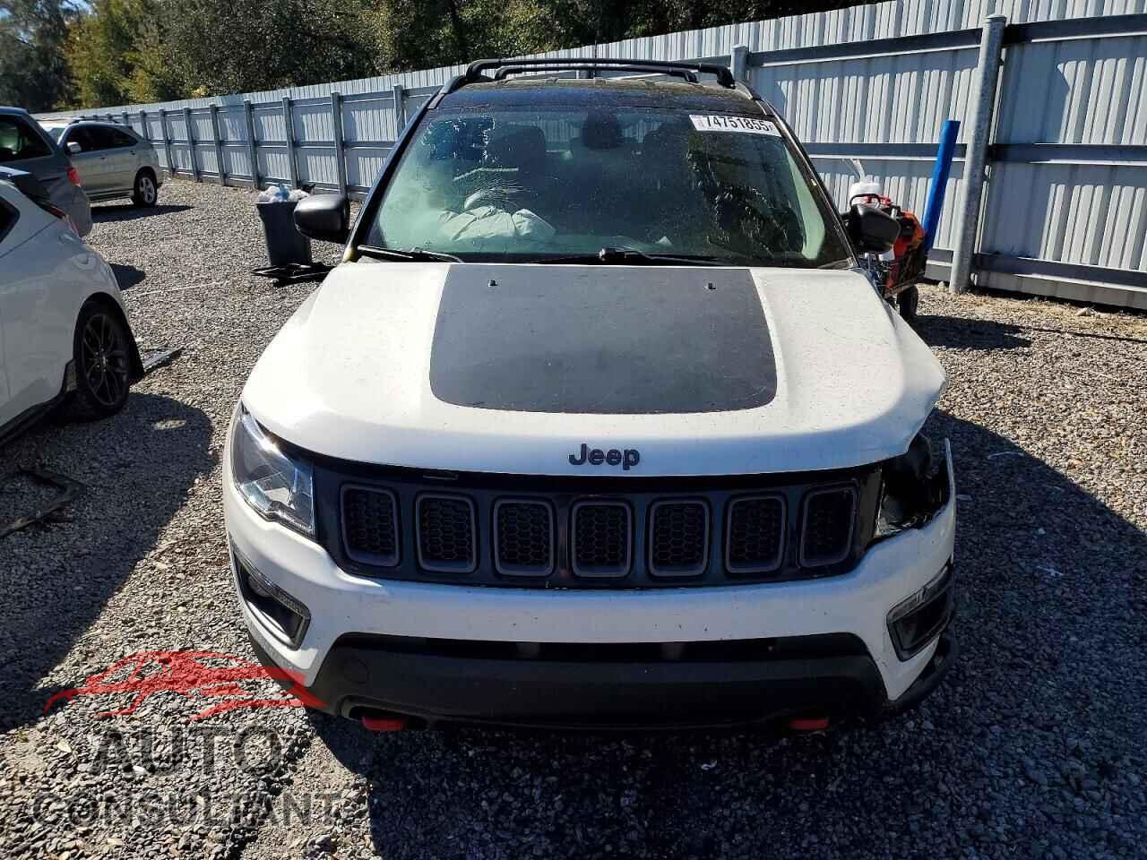 JEEP COMPASS 2020 - 3C4NJDDB4LT118971