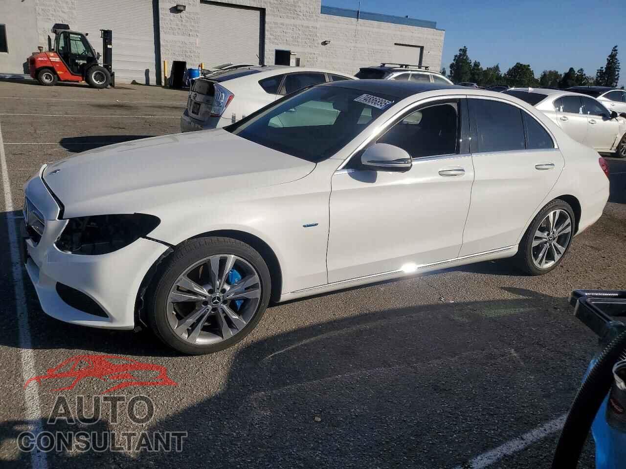 MERCEDES-BENZ C-CLASS 2017 - 55SWF4HB0HU218196