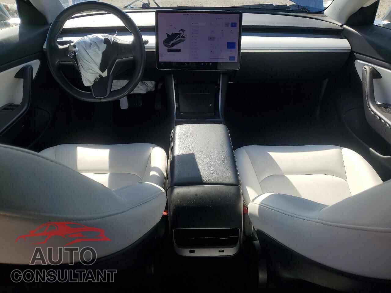 TESLA MODEL 3 2018 - 5YJ3E1EB8JF099507