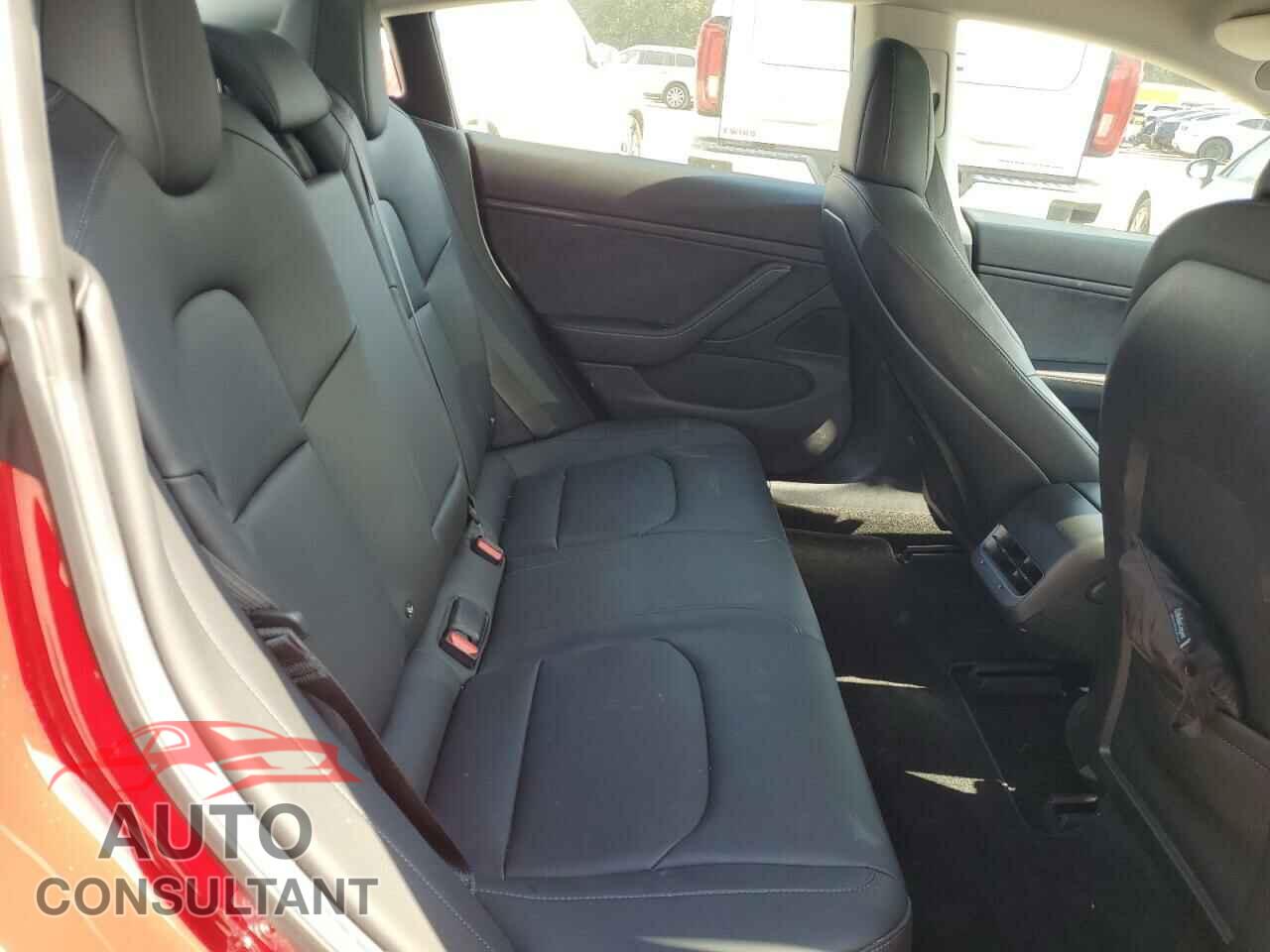 TESLA MODEL 3 2018 - 5YJ3E1EA9JF007182