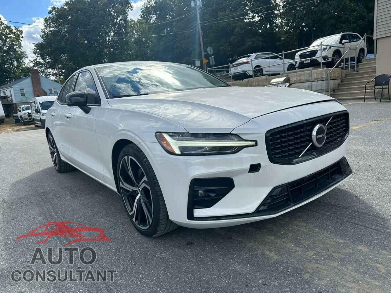 VOLVO S60 CORE 2024 - 7JRL12TK2RG322728