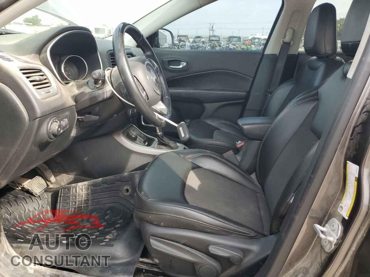JEEP COMPASS 2018 - 3C4NJDBB5JT259189
