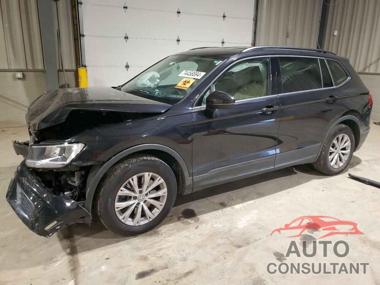 VOLKSWAGEN TIGUAN 2018 - 3VV1B7AX7JM024542