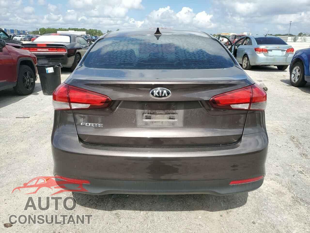 KIA FORTE 2017 - 3KPFK4A73HE137332