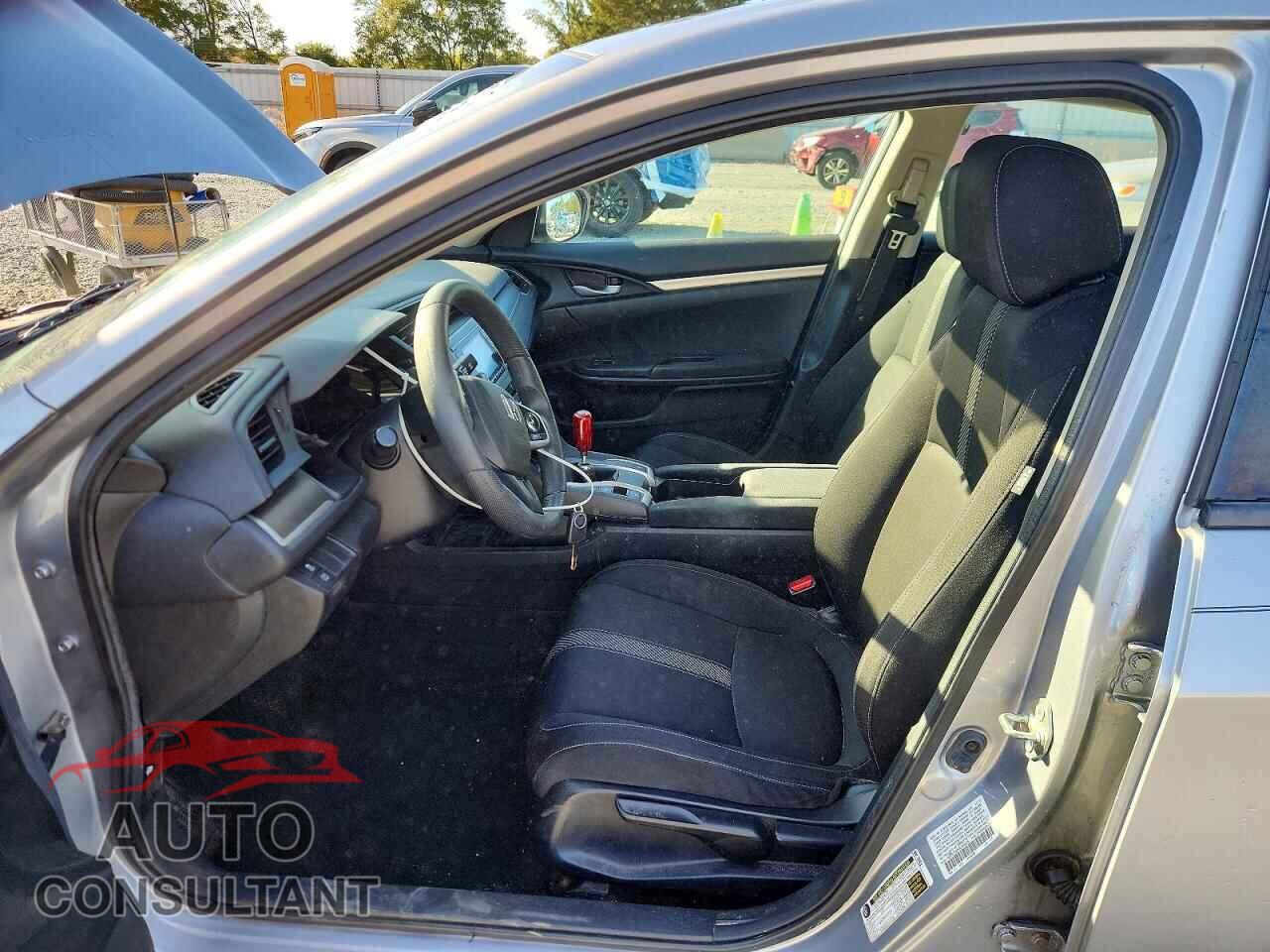 HONDA CIVIC 2018 - 19XFC2E5XJE004678