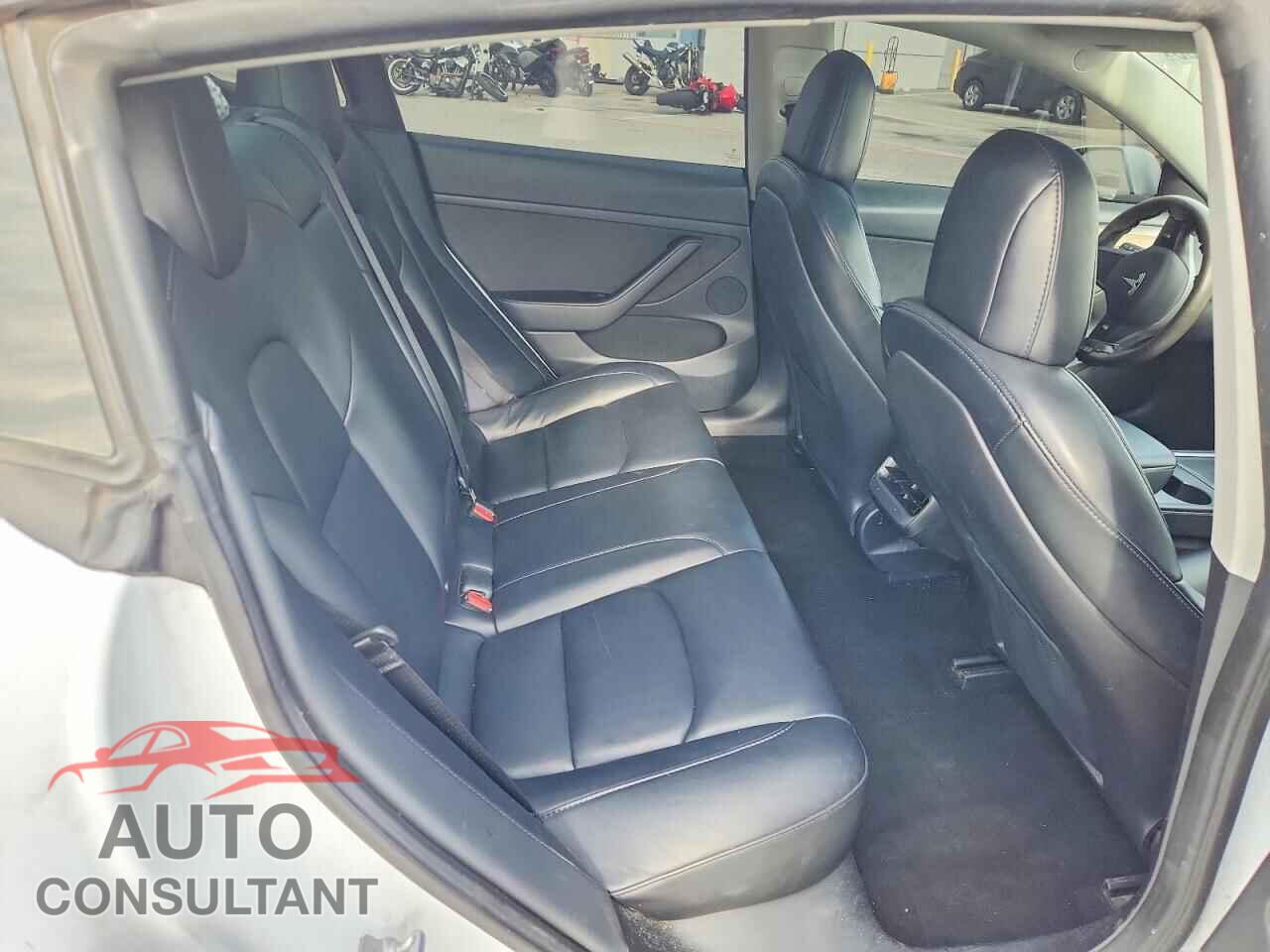 TESLA MODEL 3 2023 - 5YJ3E1EAXPF458551