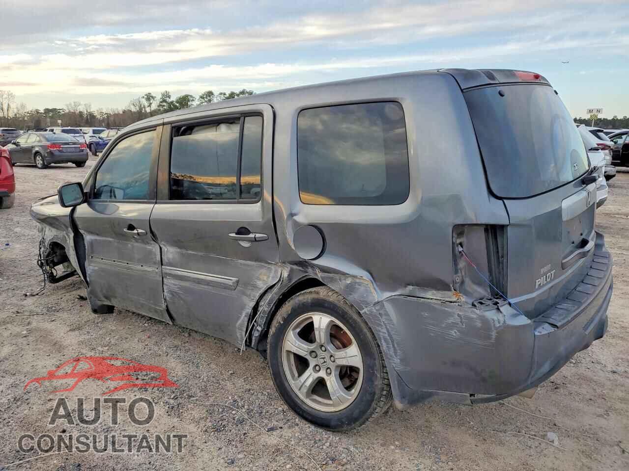 HONDA PILOT 2013 - 5FNYF3H64DB024868
