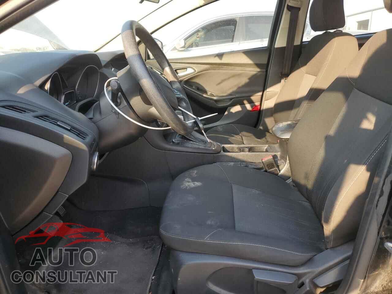 FORD FOCUS 2017 - 1FADP3F20HL254380