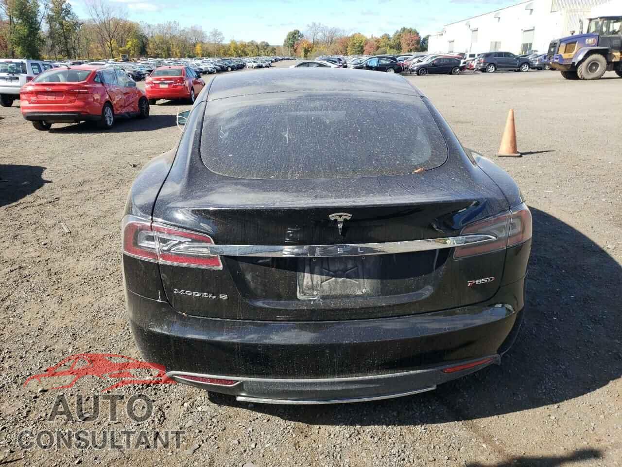 TESLA MODEL S 2015 - 5YJSA1H46FF092468