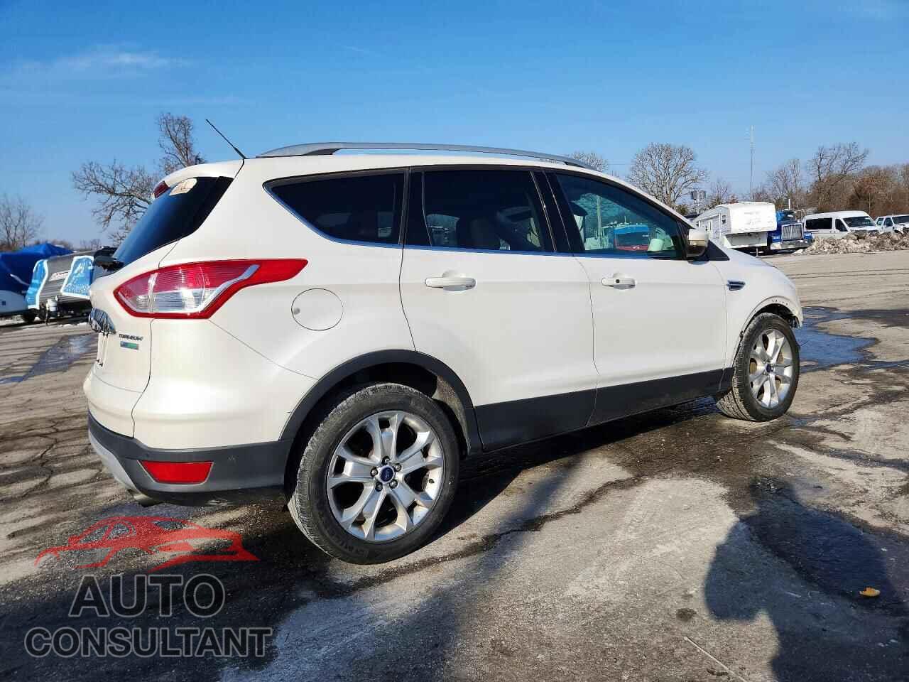 FORD ESCAPE 2015 - 1FMCU0J95FUB28262